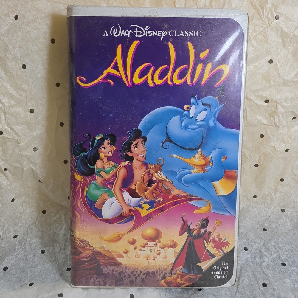 Disney Aladdin VHS Tape Kids Movie Purple Clamshell Case 1662 1993 Classic G